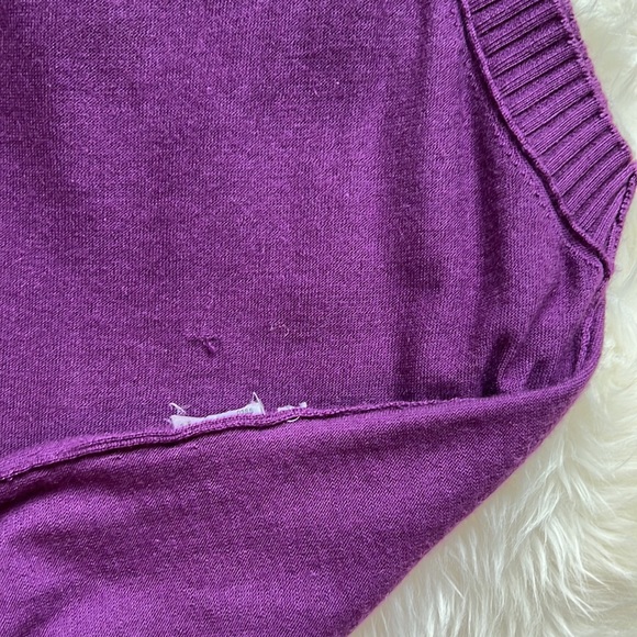 VTG D&G Cashmere Silk Sleeveless Deep V-Neck Top Shirt Knit Sweater Y2K Womens M - Picture 10 of 16